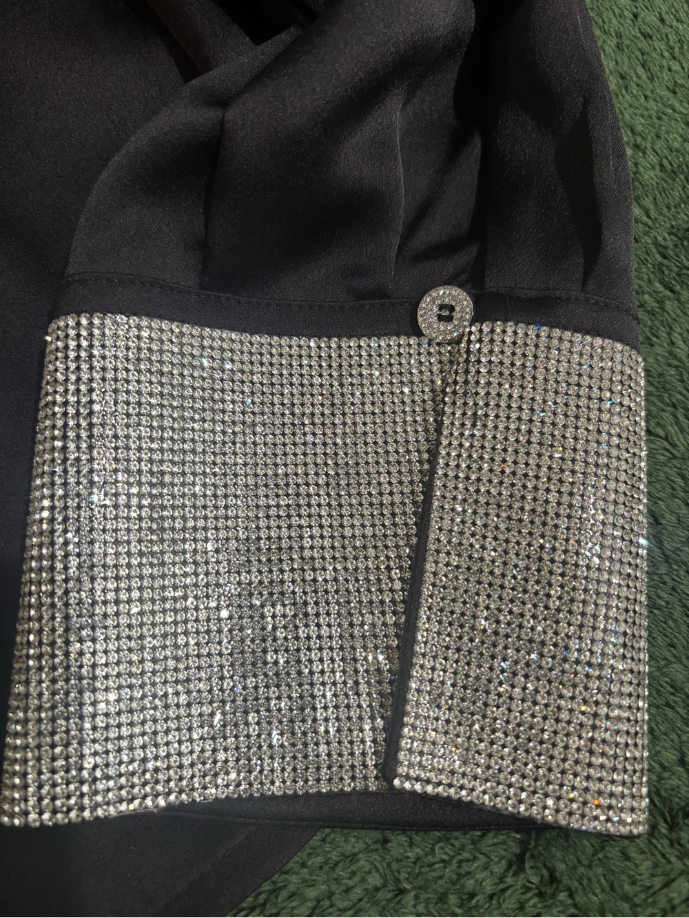 NWT XL KARL LAGERFELD Paris
Rhinestone Cuffs & Buttons Black Satin blouse - Picture 4 of 7